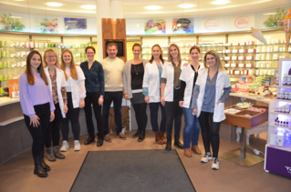 Mitarbeiter der Flachgau Apotheke